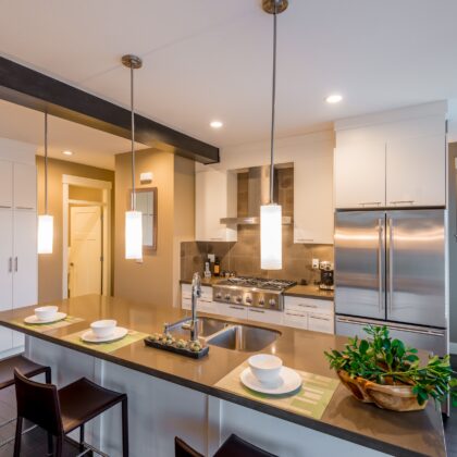 מטבחים כפריים חברות לעיצוב וייצור מטבחים כפריים מקצוענים עם רישיון והסמכה ומומחים להקמת אי במטבח מכל חומר תוך כדי אפיון דרישות הלקוח ומסירת המטבח